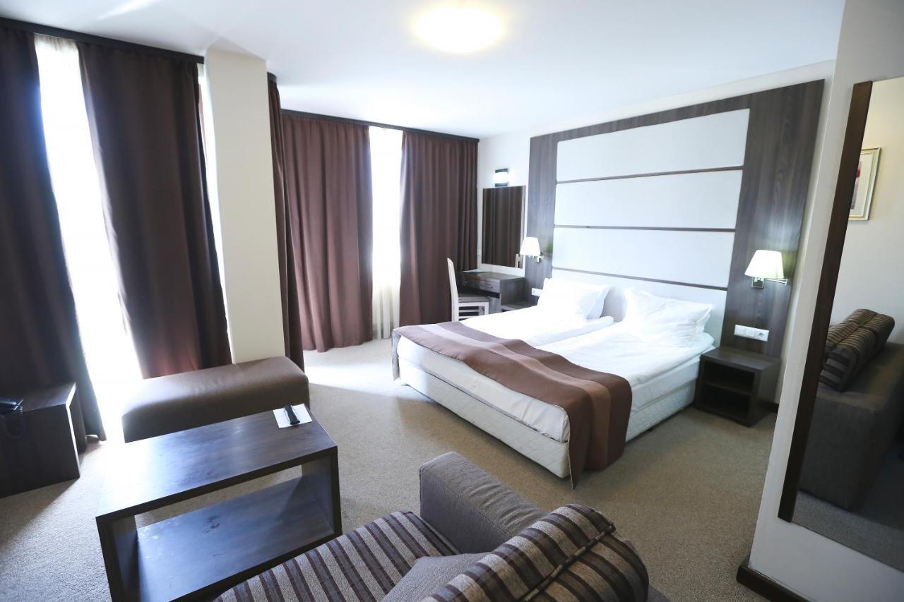 Hotel Zara Bansko Exteriör bild
